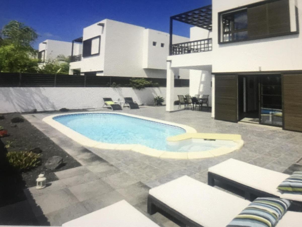 Modern Villa With Sea Views Costa Teguise Exteriér fotografie